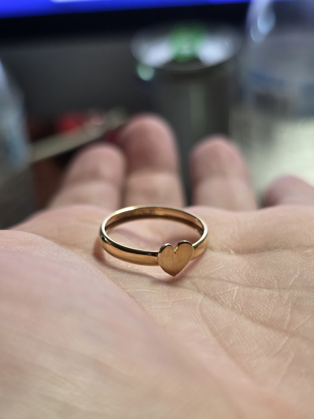Beautiful 10k Gold Heart Ring - Women's Minimal Stackable Band